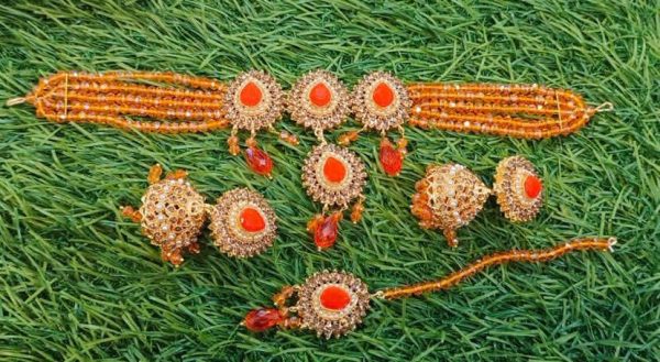 Orrange Stylish Indian Dark Stone Choker Necklace Set With Earrings And Bindia