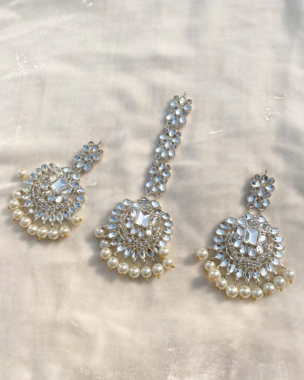 New Indain Style Arshi Kundan Tikka & Earrings In Differnt color