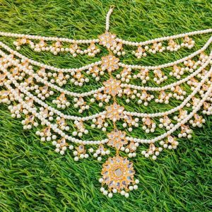 New Embalished.Unique Design Head Set Beautiful Bridal kundan layers Mathapatti