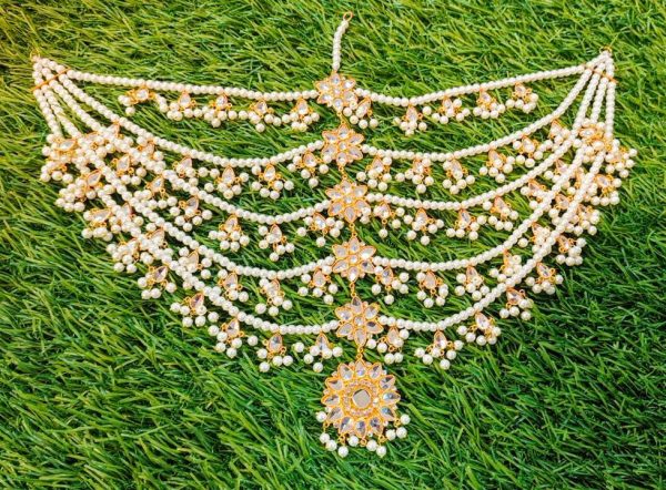 New Embalished.Unique Design Head Set Beautiful Bridal kundan layers Mathapatti