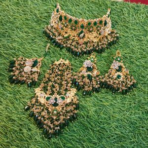 Exquisite Emerald Egyptian Bridal Earring Tikka + Jhumer Gold Style Collar Set