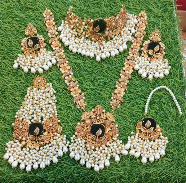 Gorgeous Beautiful 3D Casting Egyptian Stone Bridal Dholna Set
