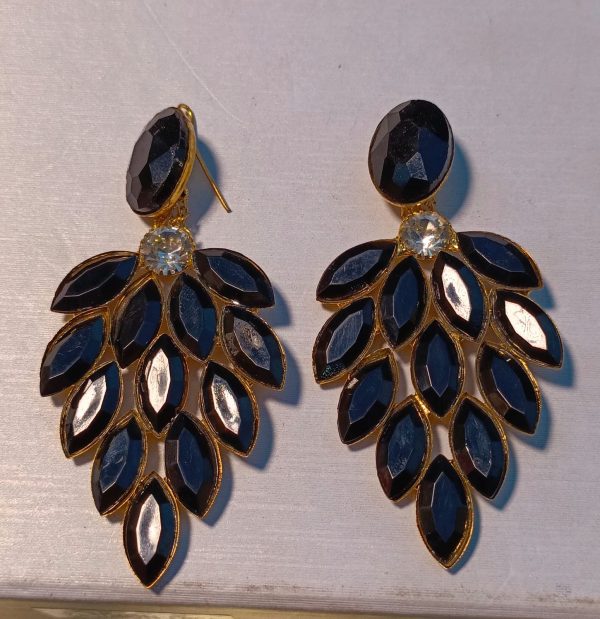 Black Beautiful Leaf Crystal Earring