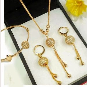 Adorable Ball Shaped Zircon Jewelry Set with Bracelet & Earrings